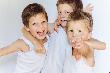 De ce unele familii au doar băieți sau doar fete? Un nou studiu oferă explicații surprinzătoare