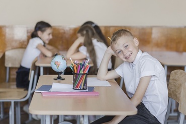 M-am hotărât să îmi dau copilul la o școală de stat, deși aș avea posibilități pentru privat. De ce am făcut asta