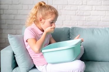 Norovirus la copii: simptome, transmitere și măsuri eficiente pentru întreaga familie
