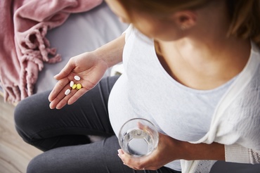 Ai răcit în sarcină? Ce medicamente poți lua și ce trebuie evitat