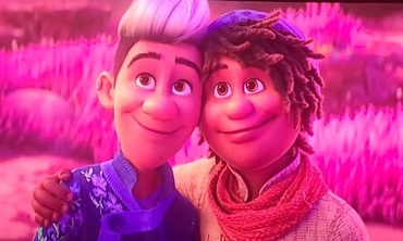 Tot mai multe personaje gay în filmele Disney. Pot influența orientarea sexuală a copiilor? Ce spun psihologii