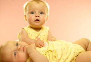 Gemeni cu adevarat identici