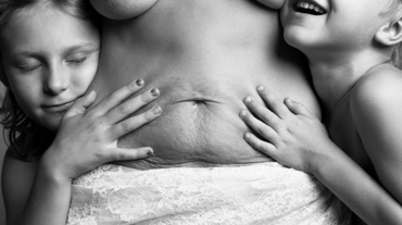 Va puteti arata nud in fata copilului?