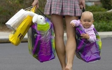 Cu bebe la cumparaturi