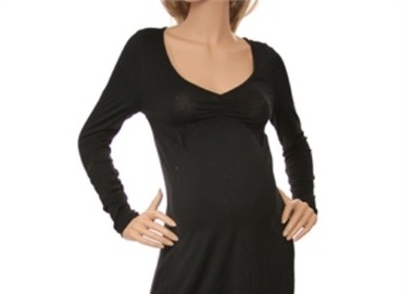 Trei motive sa porti „little black dress” in timpul sarcinii  