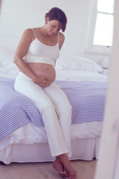 A impinge in ritmul bebelusului sau in ritm propriu?