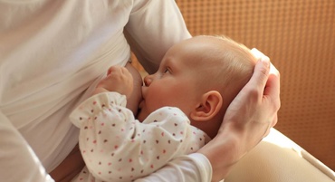 Alaptatul nu-ti strica sanii