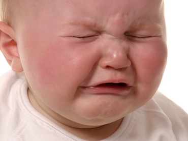 Bebelusii plangaciosi vor avea probleme de comportament