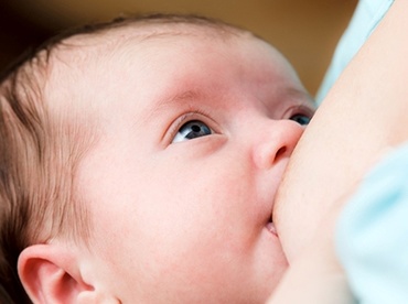 De ce au ales sa alapteze, femeile care alapteaza