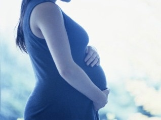 5 din 10 femei sub 24 de ani nu folosesc contraceptive