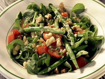 Salata de fasole verde cu nuci