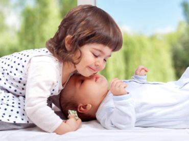 Primul nascut si nou-nascutul