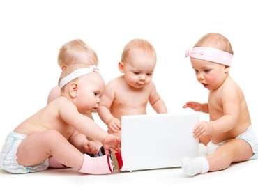 O femeie a nascut doua perechi de gemeni identici