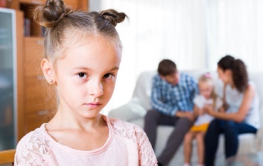 Copilul gelos. Cum gestionezi crizele de gelozie