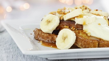 Mic dejun pentru somnorosi: Friganele cu banane si unt de alune