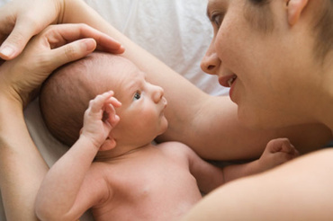 Ce aleg romancele: cezariana sau nastere naturala?