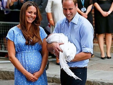 Kate Middleton vs Kim Kardashian si burtica de dupa nastere