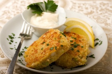 Chiftelute de somon cu sos de patrunjel