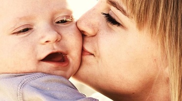 De ce sunt dulci bebelusii? 