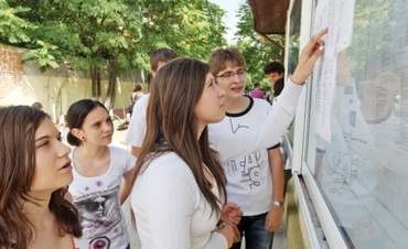 Admiterea la liceu se va face, din 2015, cu medie de minimum 5