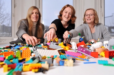 Concurs: cadouri pentru voi, dar si pentru prietenele voastre