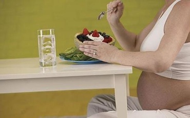 Alimentatia in primele zile dupa nastere