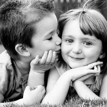 Parintii vor fete slabe si baieti destepti