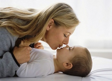 De ce este plin de poze cu bebelusi pe Facebook?