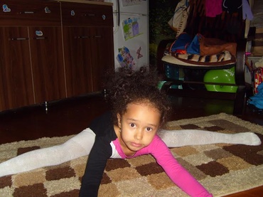 Gimnastica ritmica pentru fetite - beneficii