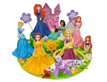 Torturi de poveste pentru mici printese