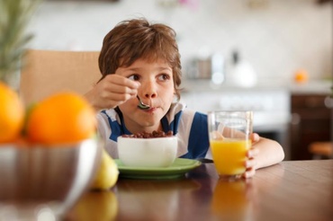 4 nutrienti esentiali de care are nevoie copilul tau