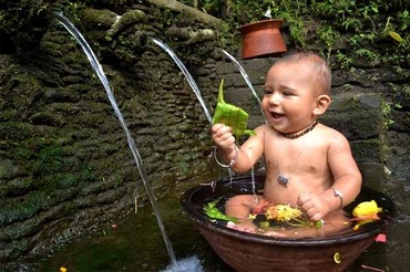 Obiceiuri ciudate cu bebelusi pe glob