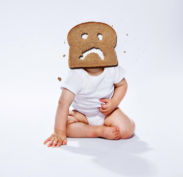 Studiu: nu alimentatia copiilor determina riscul de celiachie