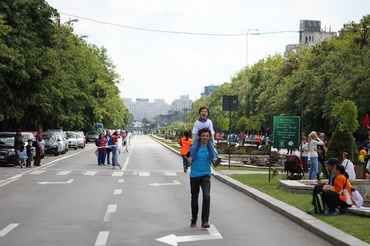 Sambata sunteti asteptati la Crosul Familiei in parcul IOR
