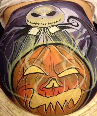 Desene de sarbatoare pe burta