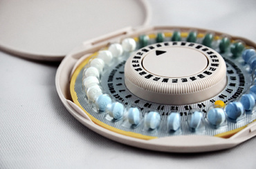 Poate regla pilula ciclul menstrual?