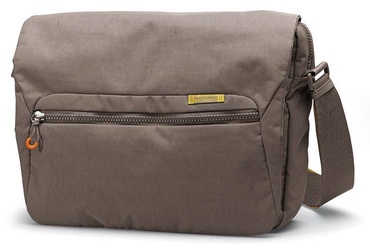 Concursul lunii februarie: genti si huse iPad