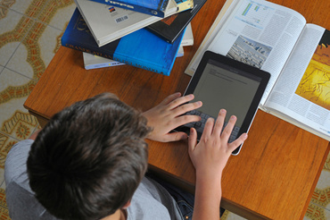 Tips: ce sa-i invatam pe copii despre siguranta pe internet