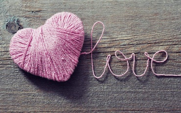 Activitati pentru Valentine: inimioare din lana