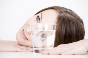 De ce sa bei multa, multa apa