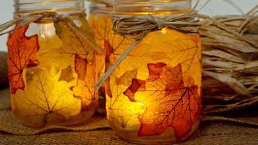 Felinar cu frunze de toamnă