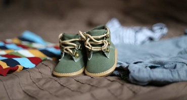 Imbracatul copilului in 44 de pasi simpli