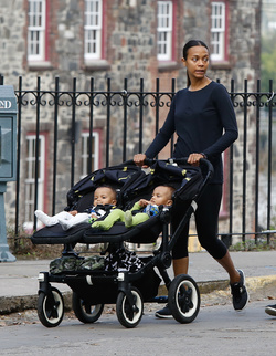 Zoe Saldana: Cy si Bowie (1 an)