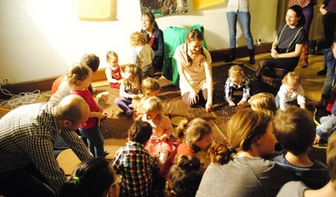 Joc în verde - teatru non-verbal