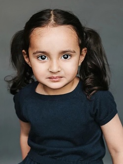 Salma, 4 ani jumatate