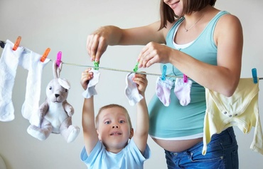 Moduri simpatice de a-ţi anunţa copilul că va deveni soră / frate mai mare