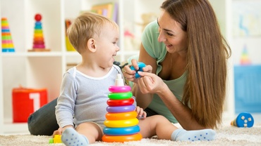 10 jocuri pentru bebeluşi care ajută la dezvoltarea intelectuală