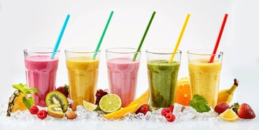 5 rețete delicioase de smoothie pe gustul copiilor