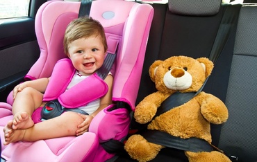 Cu bebe la plimbare! 5 sfaturi pentru o călătorie reușită