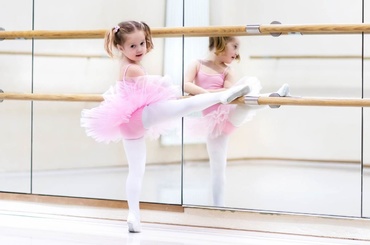 3 metode prin care poți dezvolta aptitudinile artistice ale prichindelului tău